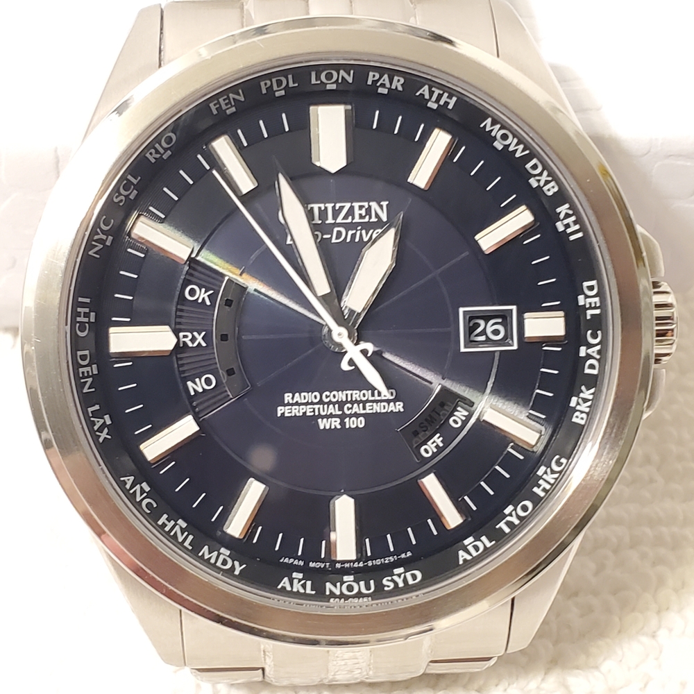 Citizen Eco Drive World Perpetual Calendar Radio Controlled Men's Watch S Steel